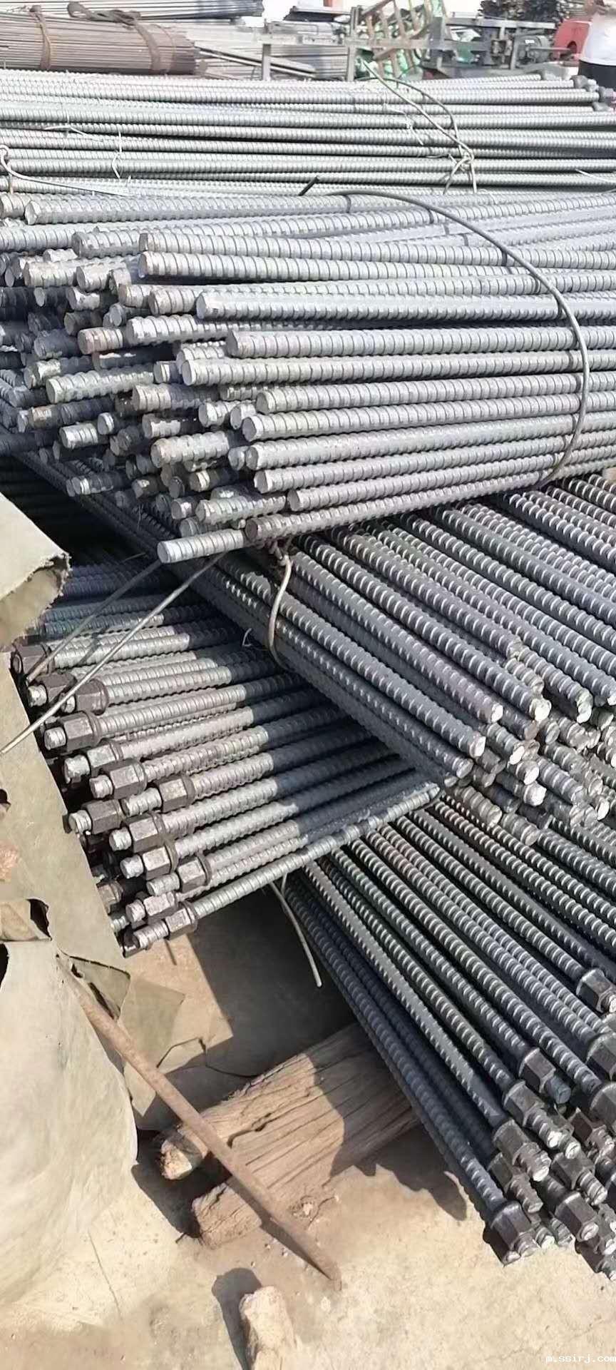 中空锚杆与W钢带的锚梁系统是怎样的呢?